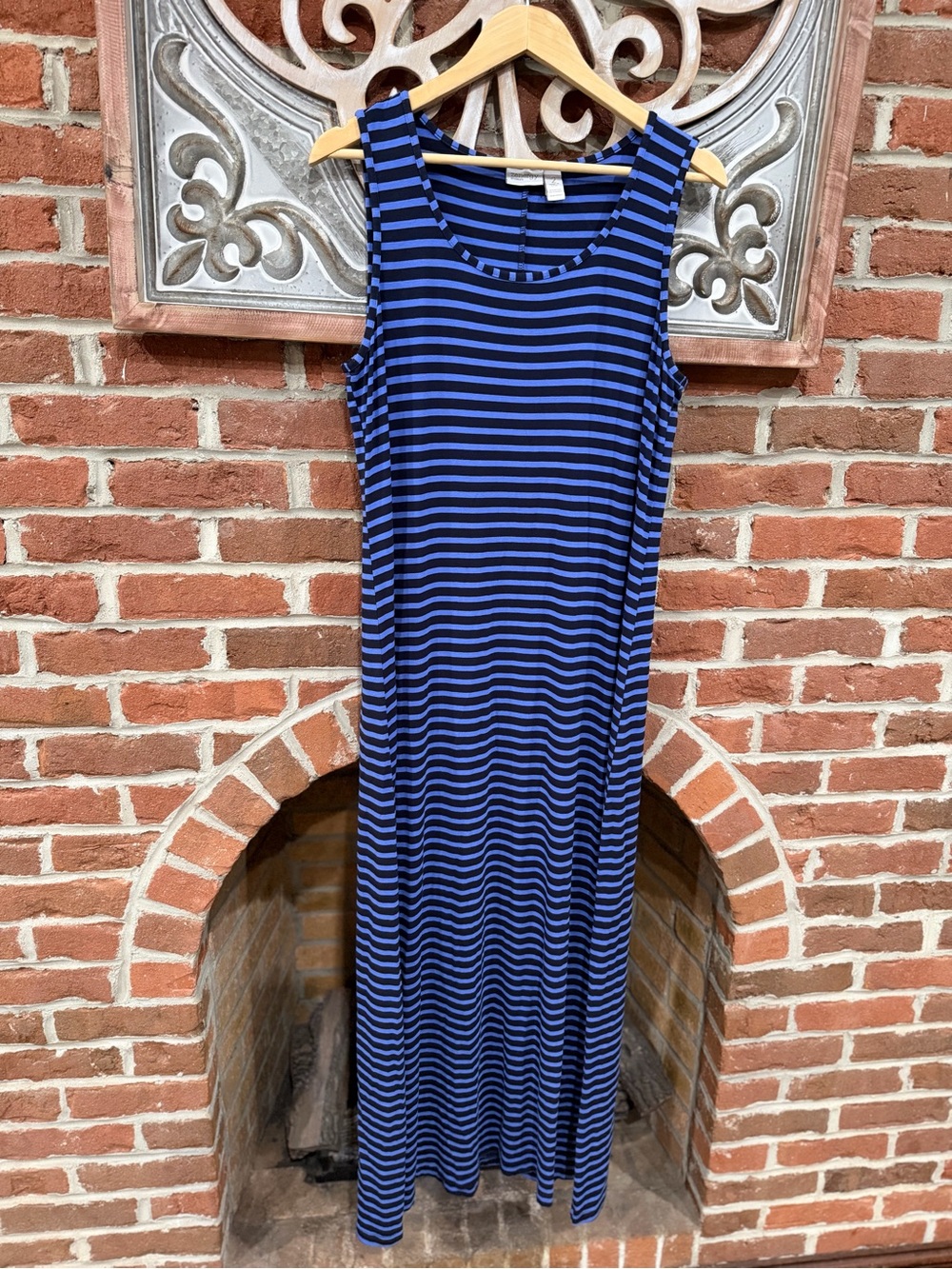 Zenergy by Chico’s Blue Striped Sleeveless Maxi Dress